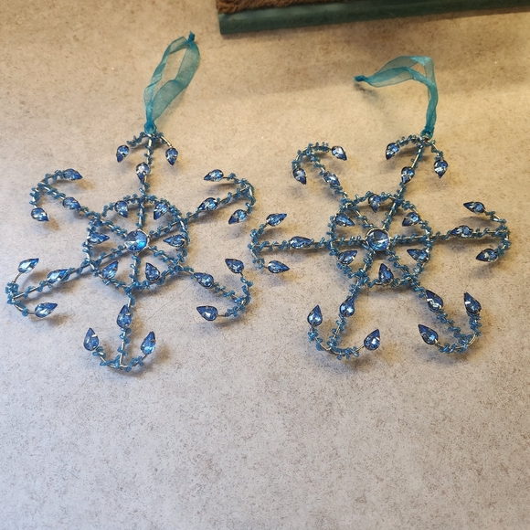 11 Pc Coastal Christmas Home Accent Set - Blue and White - Picture 5 of 16